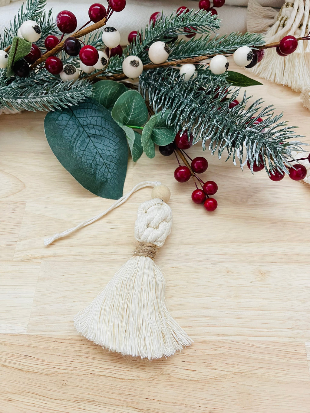 Christmas Ornament - Natural/Twine Crown Tassel